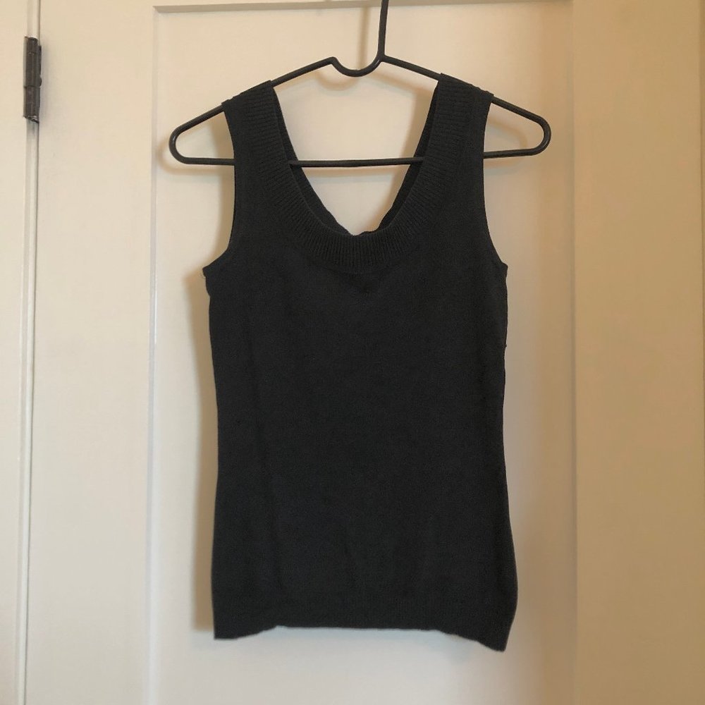 Banana Republic V Neck Tank Top